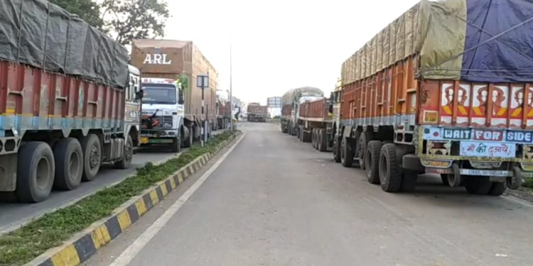 कवर्धा : आरटीओं  चेक पोस्ट की मनमानी