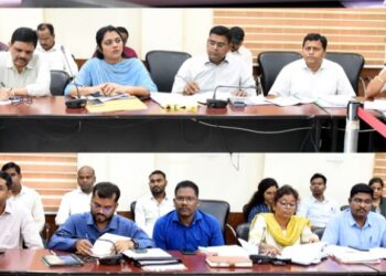 बैराजों से छोड़ा गया लगभग 2 लाख क्यूसेक से भी ज़्यादा पानी, बाढ़ में फंसे 46 ग्रामीणों को बचाया SDRF की टीम ने, प्रशासन अलर्ट