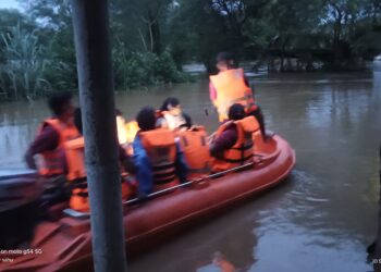 शिवनाथ नदी का बढ़ा जलस्तर, जलमग्न हुए गाँव, एसडीआरएफ टीम का रेसक्यू ऑपरेशन जारी
