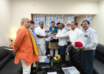 इस्पात मंत्री से टाउनशिप भिलाई के व्यापारियों ने की मुलाकात लीज नवीनीकरण के लंबित मुद्दों पर हुई बात