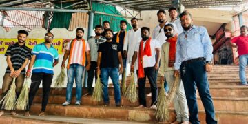 नवरात्रि के पहले भारतीय जनता युवा मोर्चा के कार्यकर्ताओं ने डोंगरगढ़ में मनाया सेवा पखवाड़ा