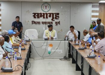 विधायक गजेन्द्र यादव एवं सीनियर सिटीजन के बीच संवाद बड़े बुज़ुर्गोँ के आशीर्वाद से मिलती है सफलता और अनुभवों से प्रेरणा