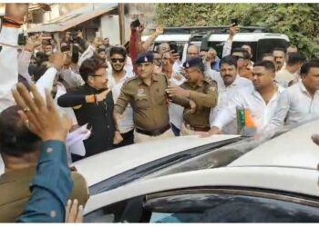 प्रॉपर्टी डीलरों ने रोका प्रदेश अध्यक्ष का काफिला