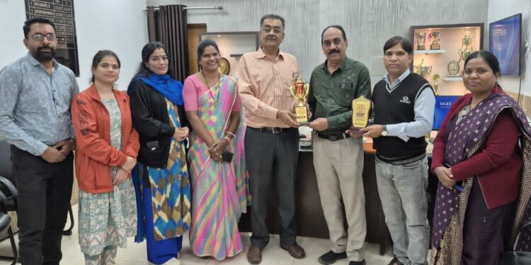 संगीत और काव्य स्पर्धा में सीएसपीडीसीएल कर्मचारी हुए विजेता