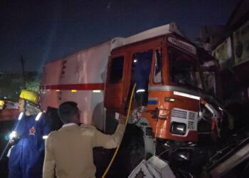 दुर्ग में दो-दो जगहों पर हुआ अग्नि हादसा, बारूद से भरा ट्रक टकराया ट्रांसफार्मर से और एक इंडस्ट्री के वेस्ट मटेरियल के साथ ऑयल ड्रम में लगी आग