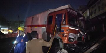 दुर्ग में दो-दो जगहों पर हुआ अग्नि हादसा, बारूद से भरा ट्रक टकराया ट्रांसफार्मर से और एक इंडस्ट्री के वेस्ट मटेरियल के साथ ऑयल ड्रम में लगी आग