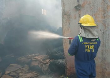 दुर्ग के श्रद्धा राइस मिल में अचानक लगी आग मच गया हड़कंप