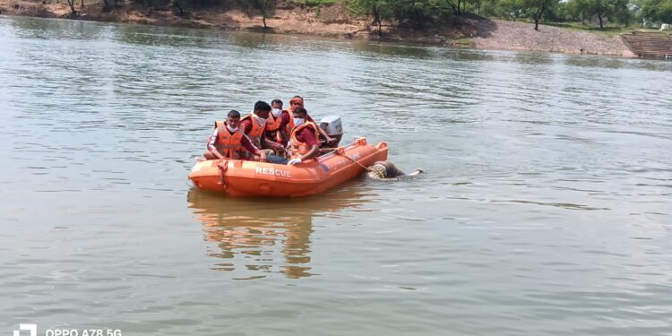 शिवनाथ नदी में मिला युवक का शव, तीन दिन तक चला सर्च ऑपरेशन